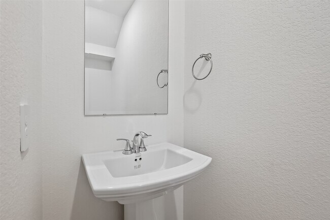 Building Photo - 3238 Kindred Wy