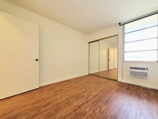 Building Photo - Available now | 2 bedroom, 2 bathroom cond...