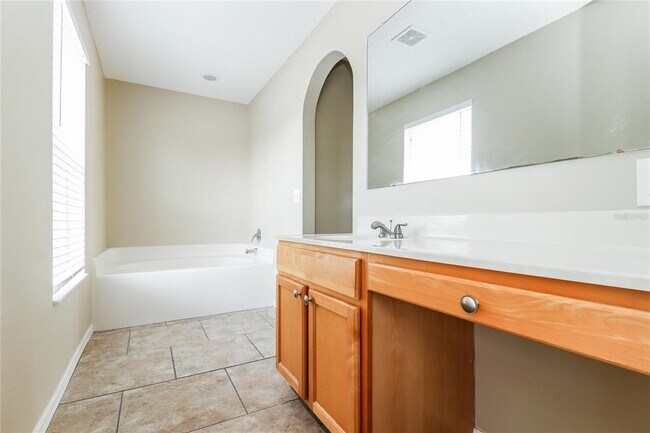 Building Photo - 13336 Brewster Rd