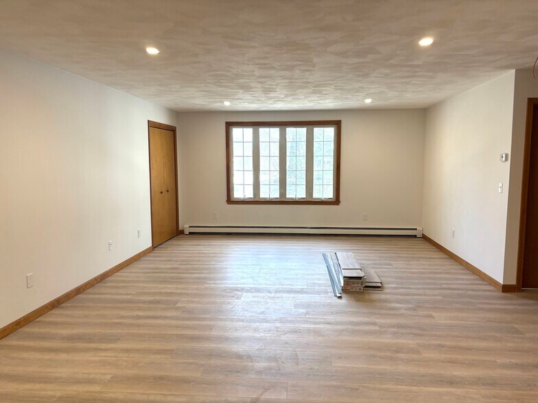 Building Photo - 28 South Ave