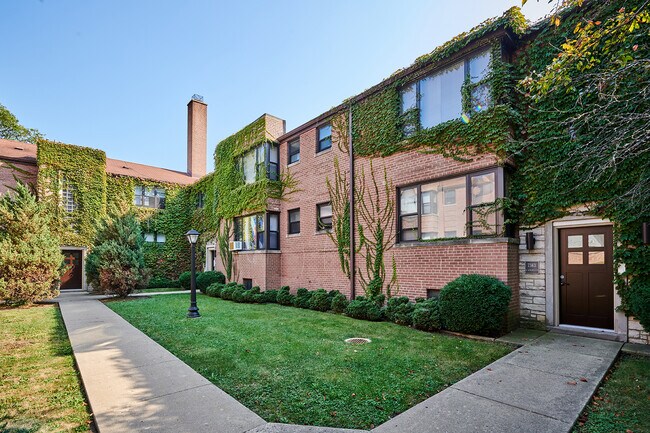 Primary Photo - 7375 N Winchester Ave