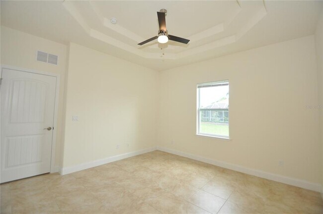 Building Photo - 17 Rainbow Ln