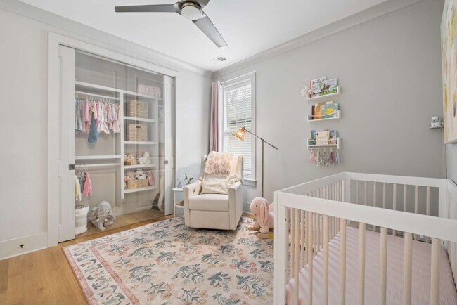 Building Photo - 6368 Alamo Pl