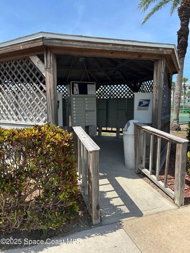 Building Photo - 2700 N Hwy A1A