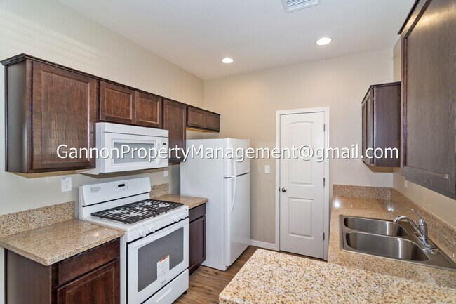 Building Photo - 4734 N Ocotillo Dr