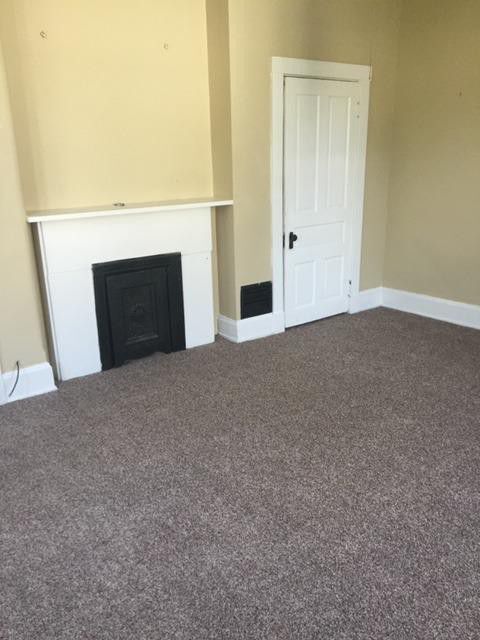 Building Photo - 559 E Epworth Ave