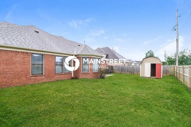 Building Photo - 4 Bedroom Pet-Friendly Home in Cordova, TN with Main Street Renewal