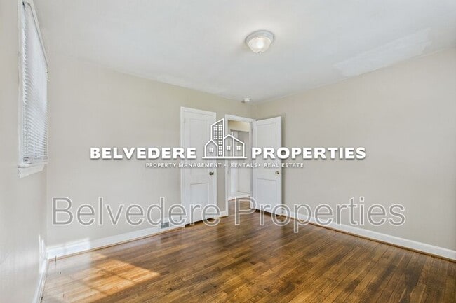 Building Photo - 2913 Wildwood Dr