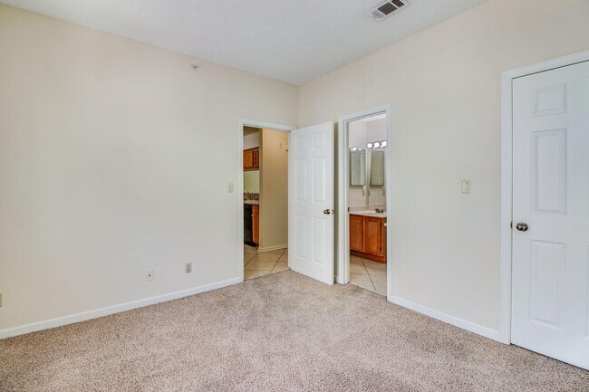Building Photo - 200 Sandestin Ln