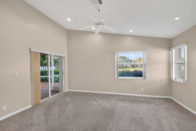 Building Photo - 7891 Sailing Shores Terrace