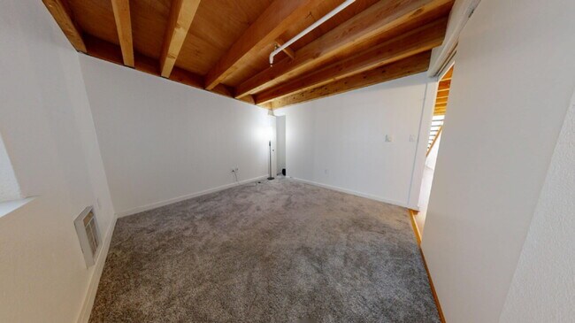 Building Photo - Bright & Modern 2BR/2BA Loft-Style Condo i...