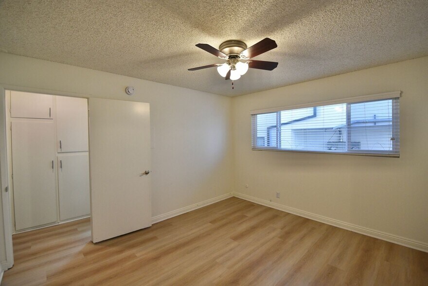 Building Photo - 849 N McCadden Pl