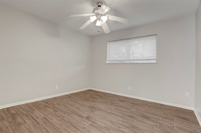 Building Photo - 22706 Indian Ridge Dr