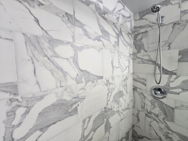 Building Photo - 5960 Whispering Pine Way