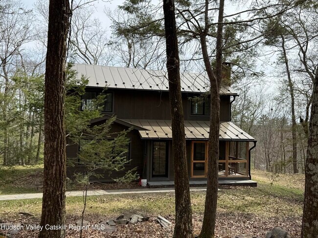 Building Photo - 25 Boggs Hill Rd