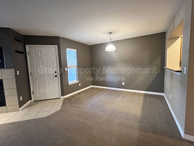 Building Photo - 12828 Jasmine St