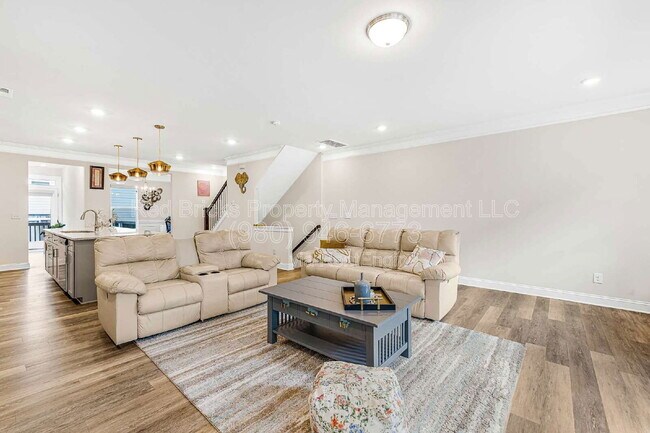 Building Photo - 10252 Glenmere Crk Cir