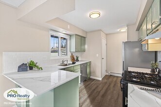 Building Photo - Recently Remodeled 4 Bedroom Home