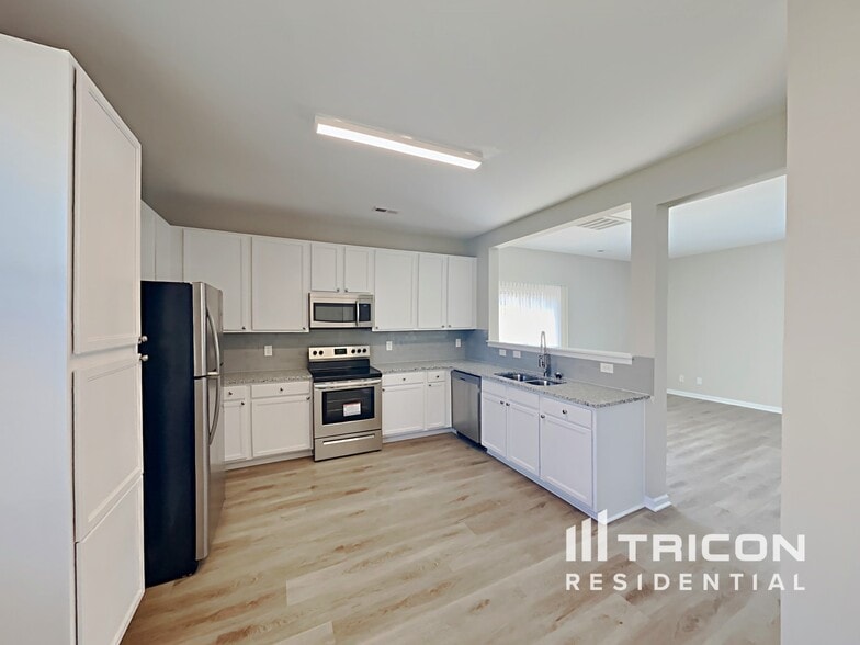 Building Photo - 12102 Downy Birch Rd