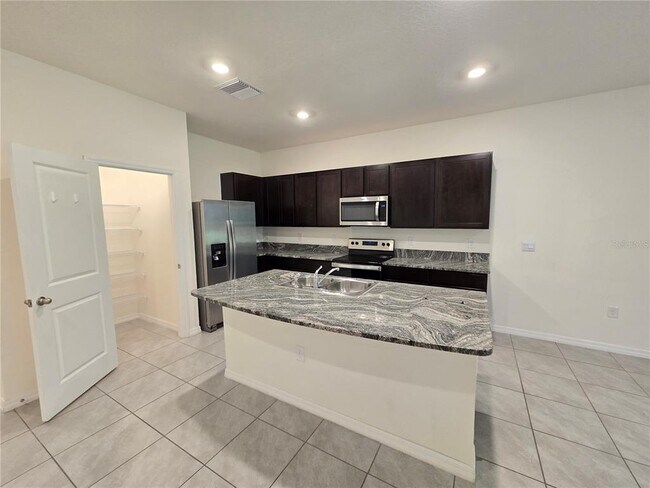 Building Photo - 32803 Pez Landing Ln
