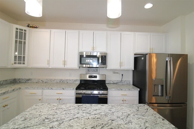 Building Photo - 130 Prairie Wind Dr