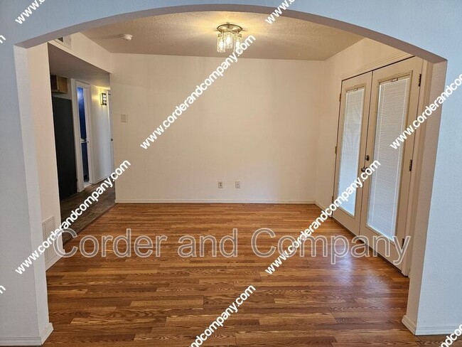 Building Photo - 13341 Camino Del Norte NE