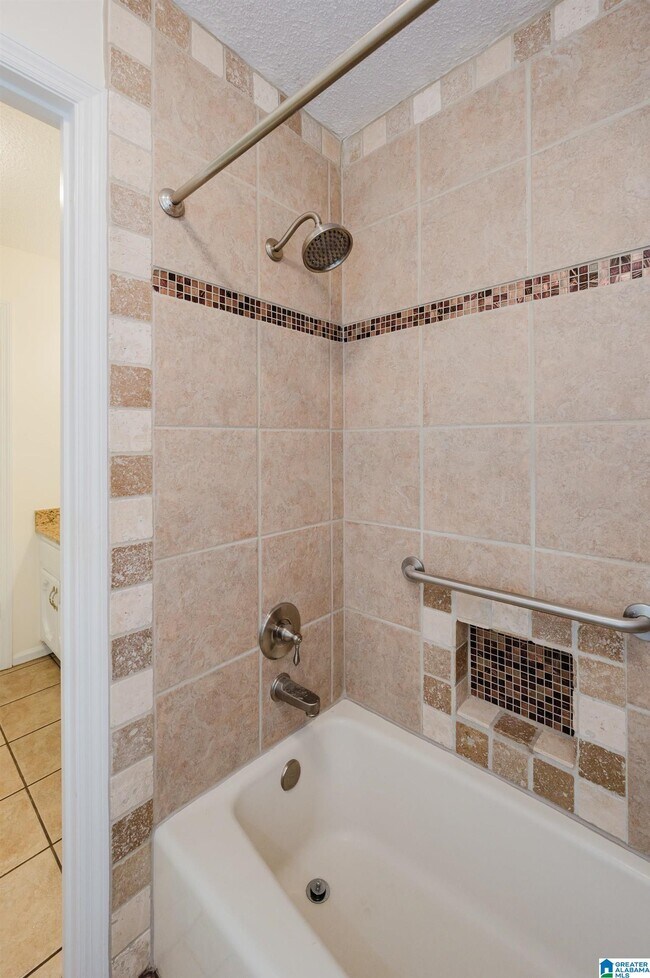 Building Photo - 1828 Jacobs Ln