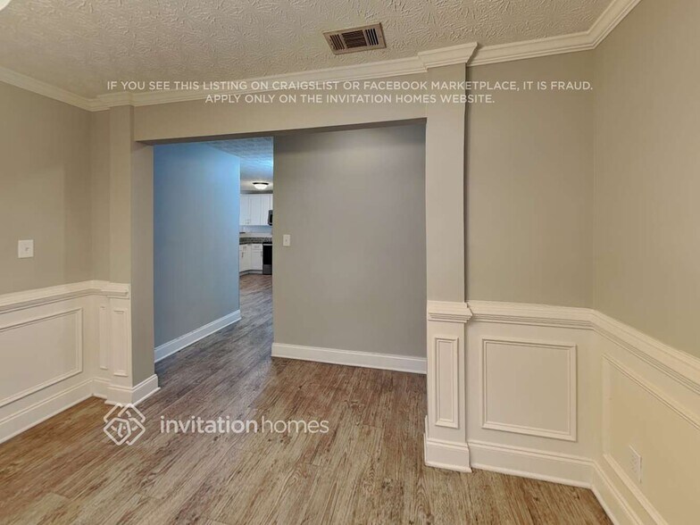 Building Photo - 113 Daisy Cir