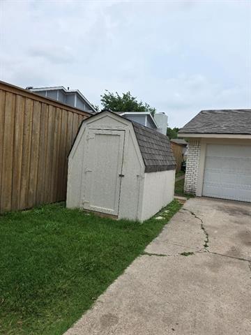 Building Photo - 2910 Forest Park Dr