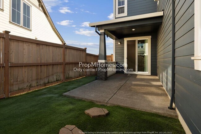 Building Photo - Lovely Three-Bedroom Retreat in Reed's Crossing!
