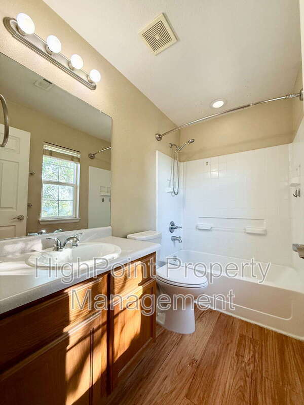 Building Photo - 5187 Pelican St