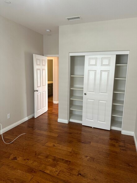 Building Photo - 715 Garonne St