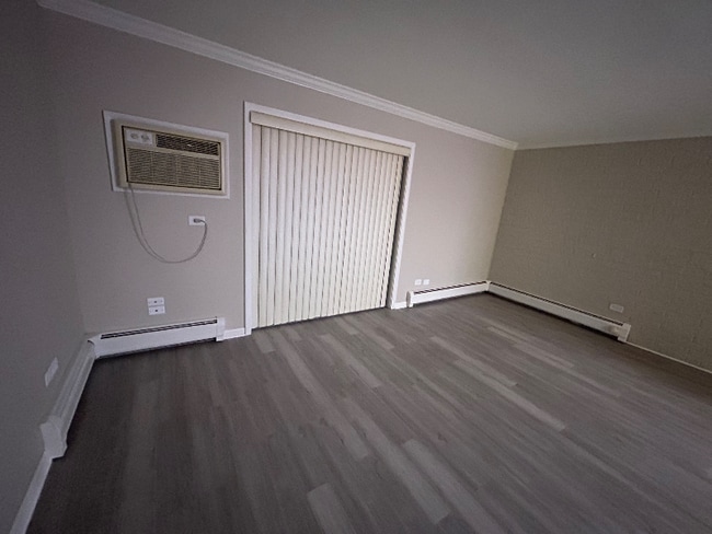 Building Photo - 104 E Bailey Rd