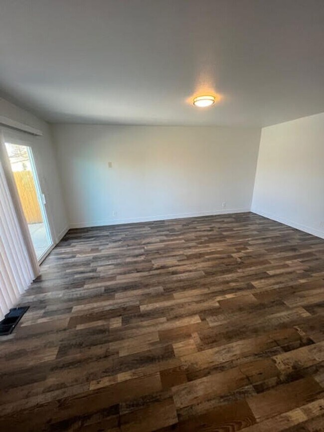 Building Photo - Single-Story Home in Sparks!