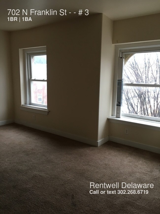 Building Photo - 702 N Franklin St