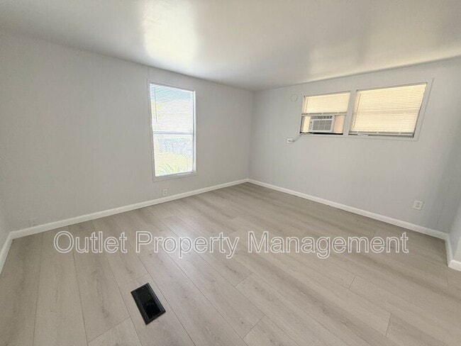 Building Photo - 6956 Attica Ln