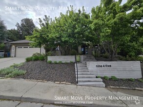 Building Photo - 945 Hearthstone Dr