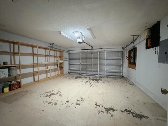 Building Photo - 2436 Deermeadow Dr