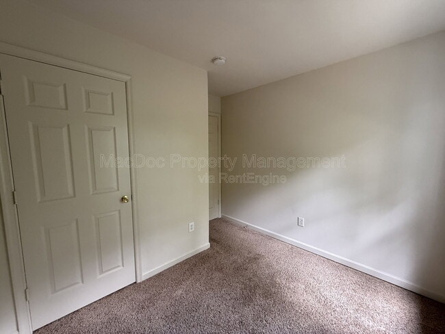 Building Photo - 11009 Bevin Dr