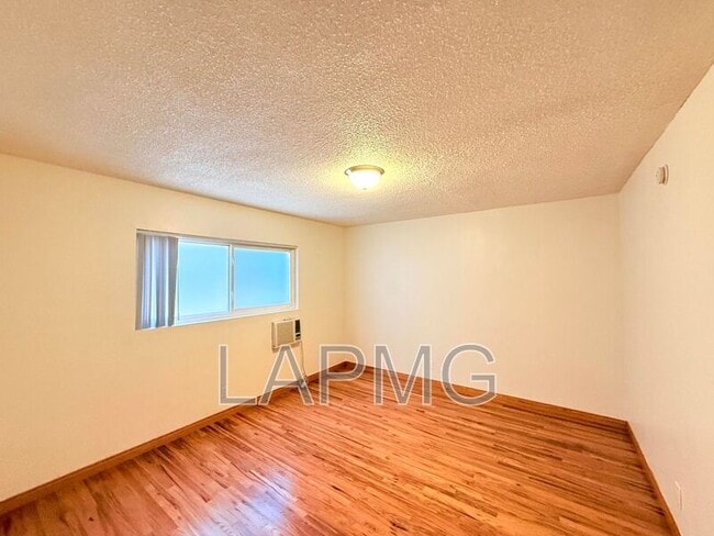 Building Photo - 12325 Riverside Dr