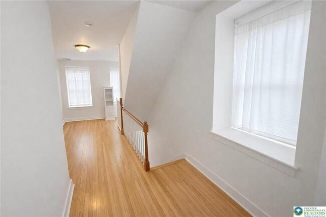 Building Photo - 10637 Schantz Rd