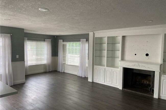 Building Photo - 963 Brandywine Ln