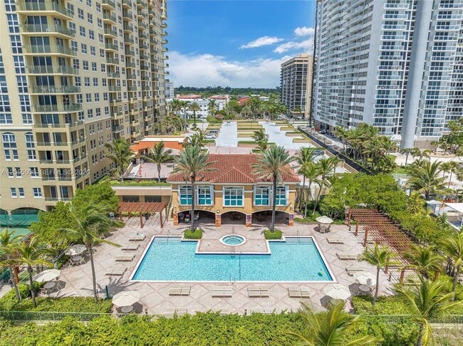 Building Photo - 2065 S Ocean Dr