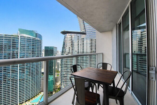 Building Photo - 465 Brickell Ave