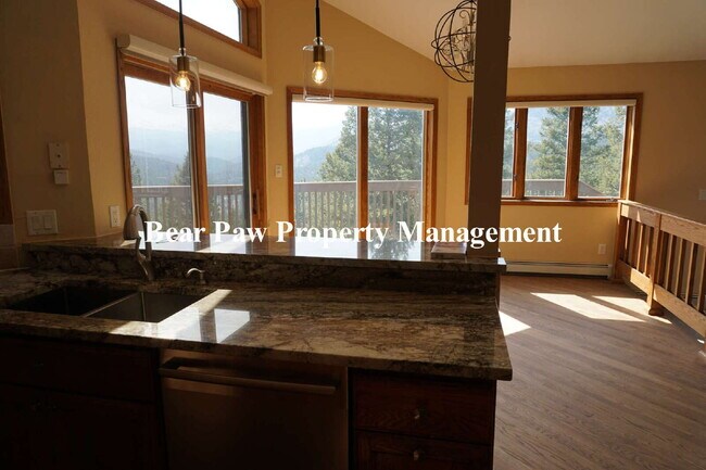 Building Photo - Unbelievable Views in this Stunning Contemporary Mountain Home!!