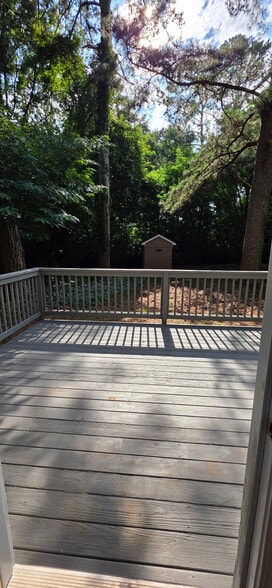 Building Photo - 1127 Sheppard Pl