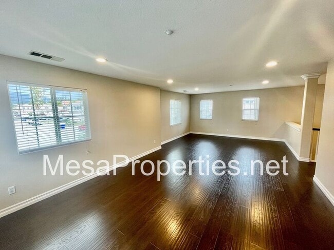 Building Photo - 15471 American Way