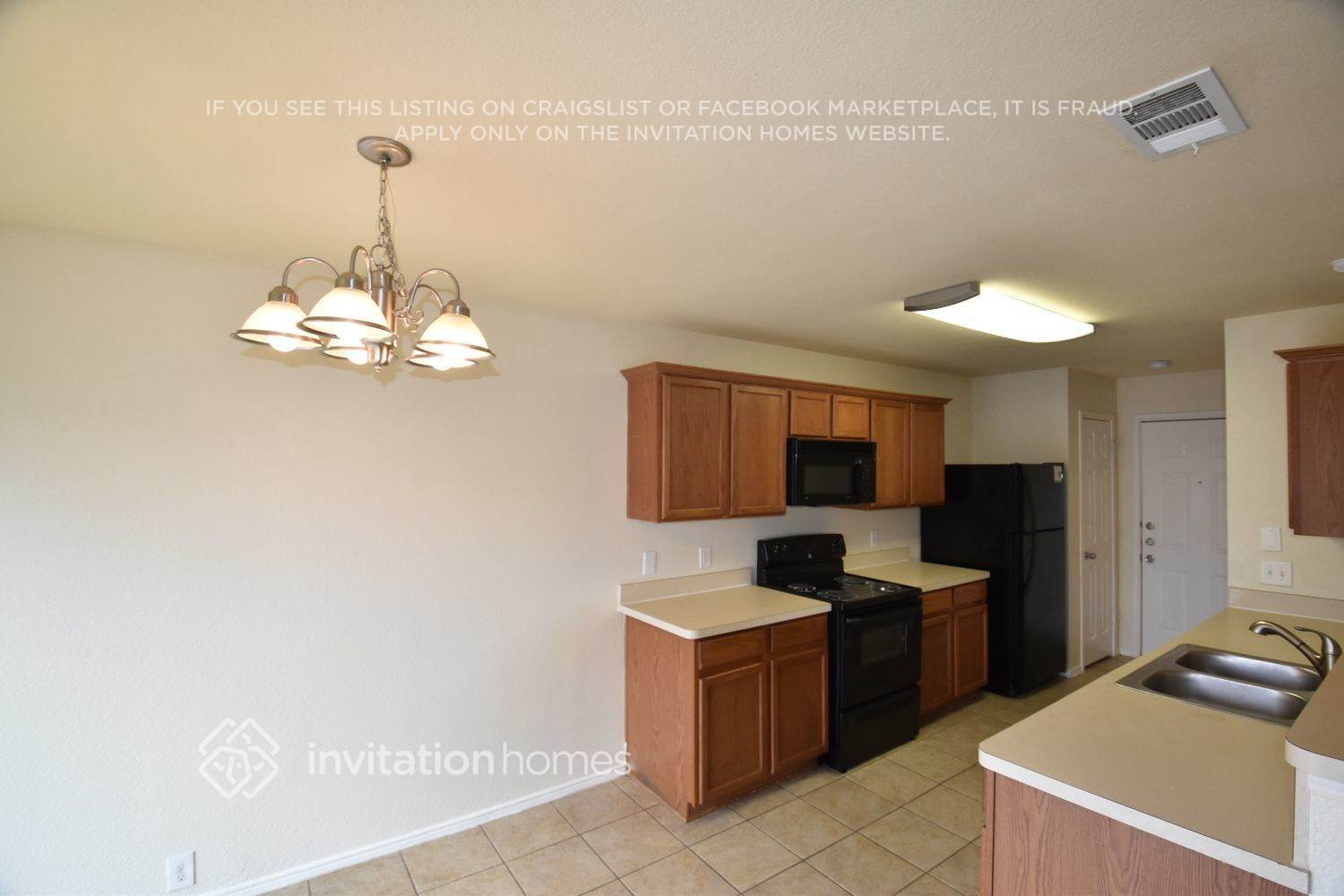 Building Photo - 1805 White Feather Ln