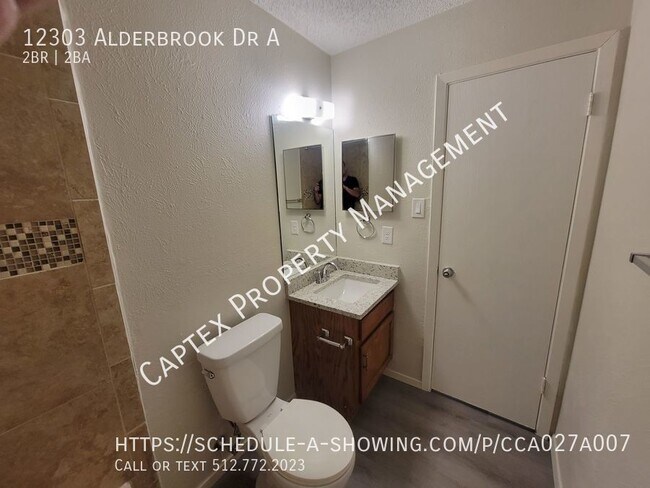 Building Photo - 12303 Alderbrook Dr