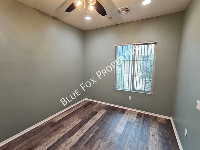 Building Photo - 10947 E Passion Flower Ln